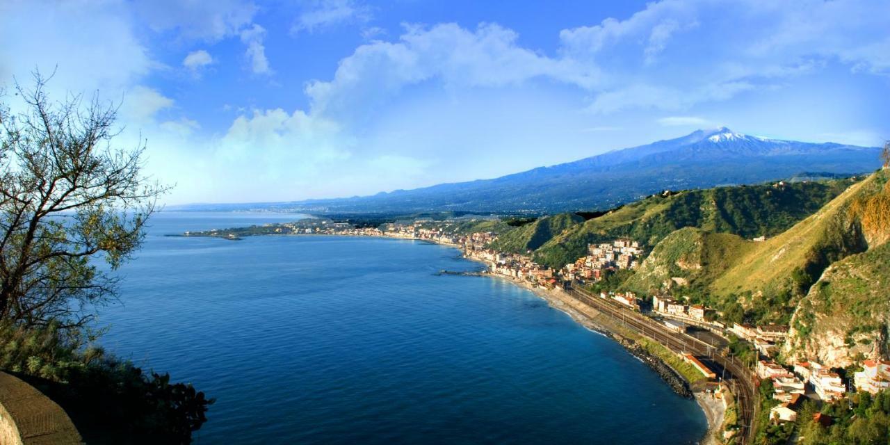 Taormina Holidays جيارديني ناكسوس المظهر الخارجي الصورة