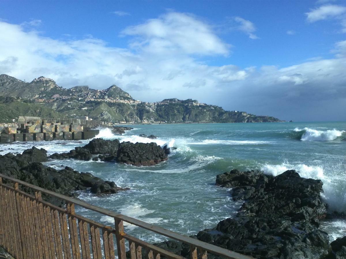 Taormina Holidays جيارديني ناكسوس المظهر الخارجي الصورة